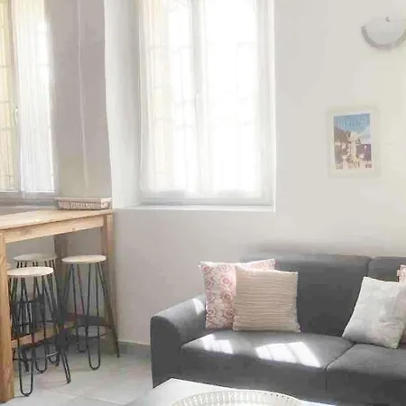 Cosy Air-conditioned In Old Antibes, Walk To & Market Appartement